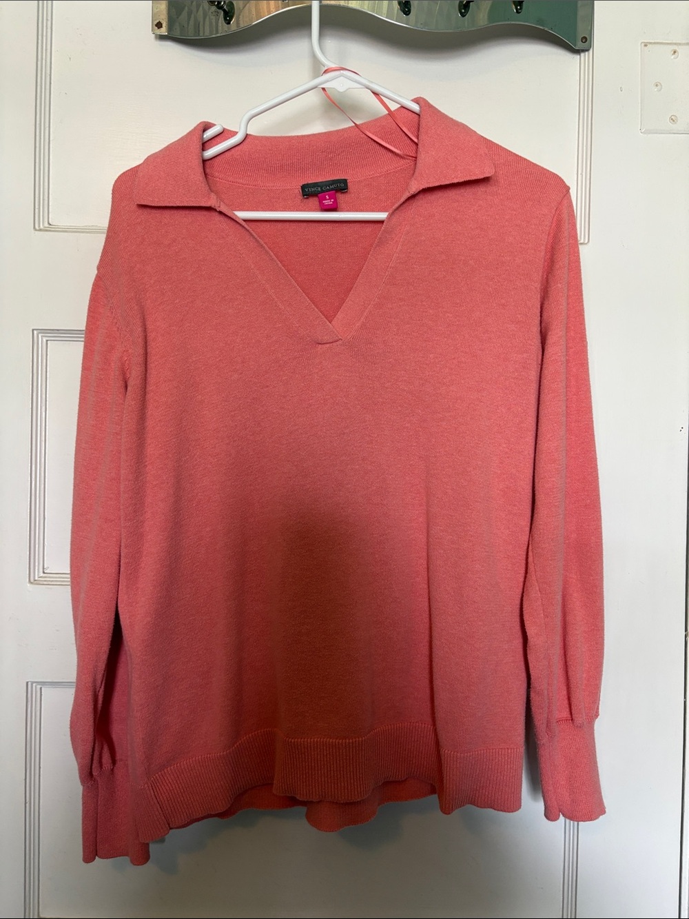 Vince Camuto Coral V-Neck Collared Sweater Size S